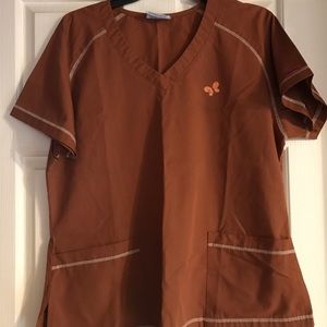 Women’s Medium dark orange scrub top